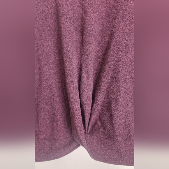 Torrid Set Of 2 Super Soft Plush Pullover Tops Grey And Purple Sz 00 - Picture 3 of 10